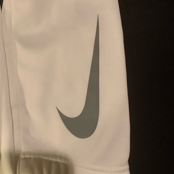 MENS NIKE SWEATER WHITE LIKE NEW CONDITION - Picture 2 of 9